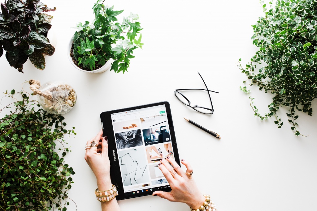brooke lark 609899 unsplash - Portkey SEO Minneapolis Eden Prairie MN Website Design